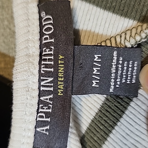 A Pea in the Pod Short Sleeve Striped Maternity Shirt Top - Picture 4 of 4